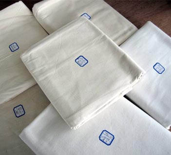 Hebei Hanlin Textile Co., Ltd are provide pocketing fabric